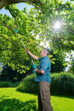 GARDENA Accu Telescopische Snoeizaag TCS 20/18 P4A Set -Tuin Decor Verkoop gardena accu telescopische snoeizaag tcs 20 18 p4a set 1000x1500 640af32266025 l