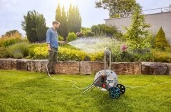 GARDENA Slangenwagen Metaal AquaRoll M Set (20m) 9 GARDENA Slangenwagen Metaal AquaRoll M Set (20m) -Tuin Decor Verkoop gardena slangenwagen metaal aquaroll m set 20m 1619704840 l